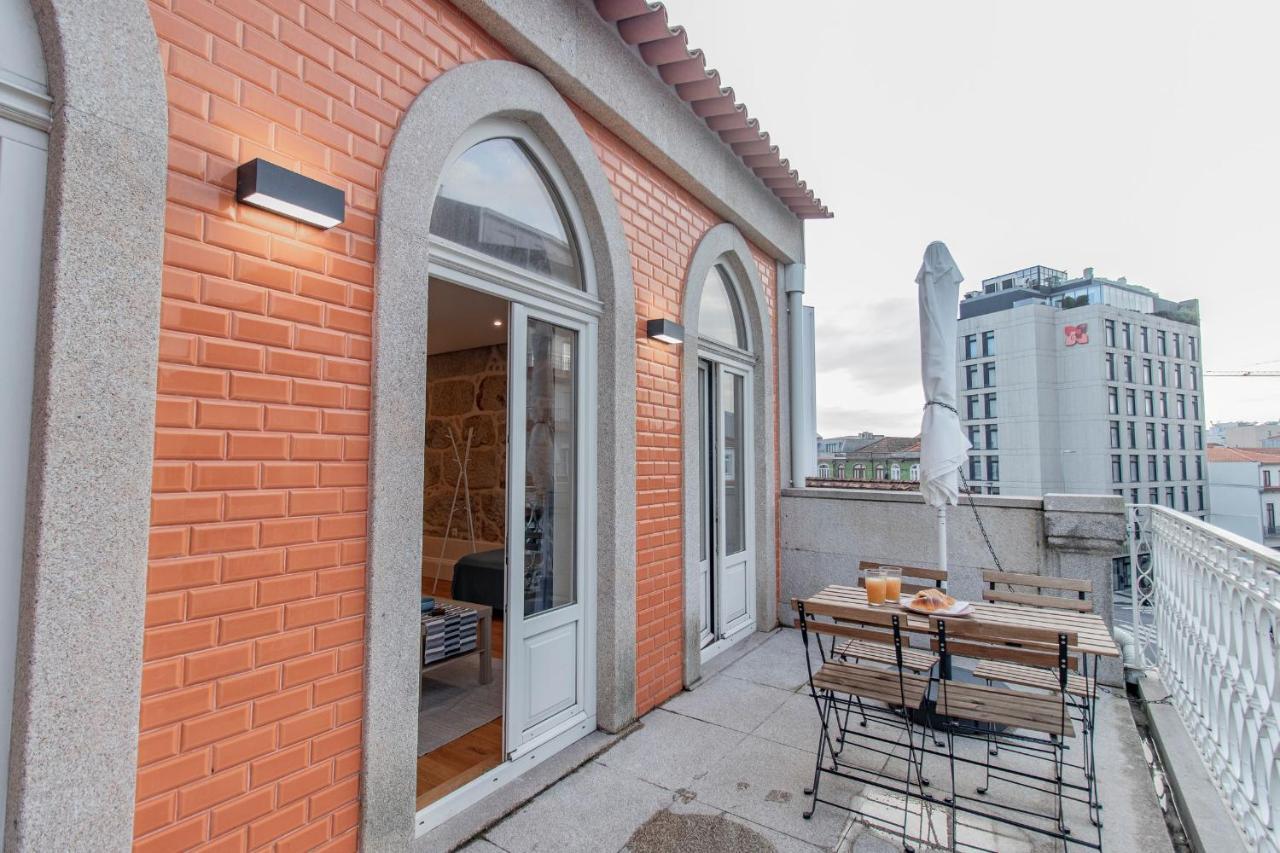 Sweet Studio Apartment W/ Big Balcony By Lovelystay Porto Exterior photo